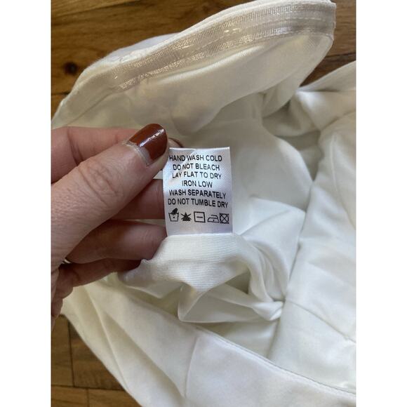 Superdown Gianna Sweathart Split Gown White Maxi Formal Holiday Black Tie Medium - Picture 13 of 14